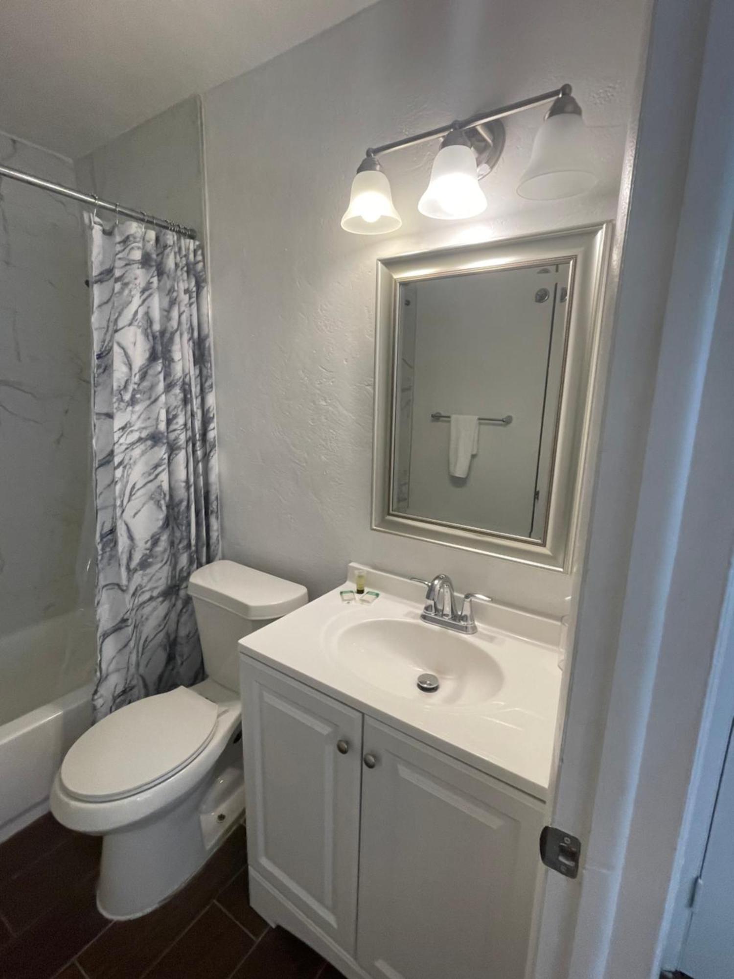 City First Story Apartments & Cottage ฟอร์ต ลอเดอร์เดล ภายนอก รูปภาพ